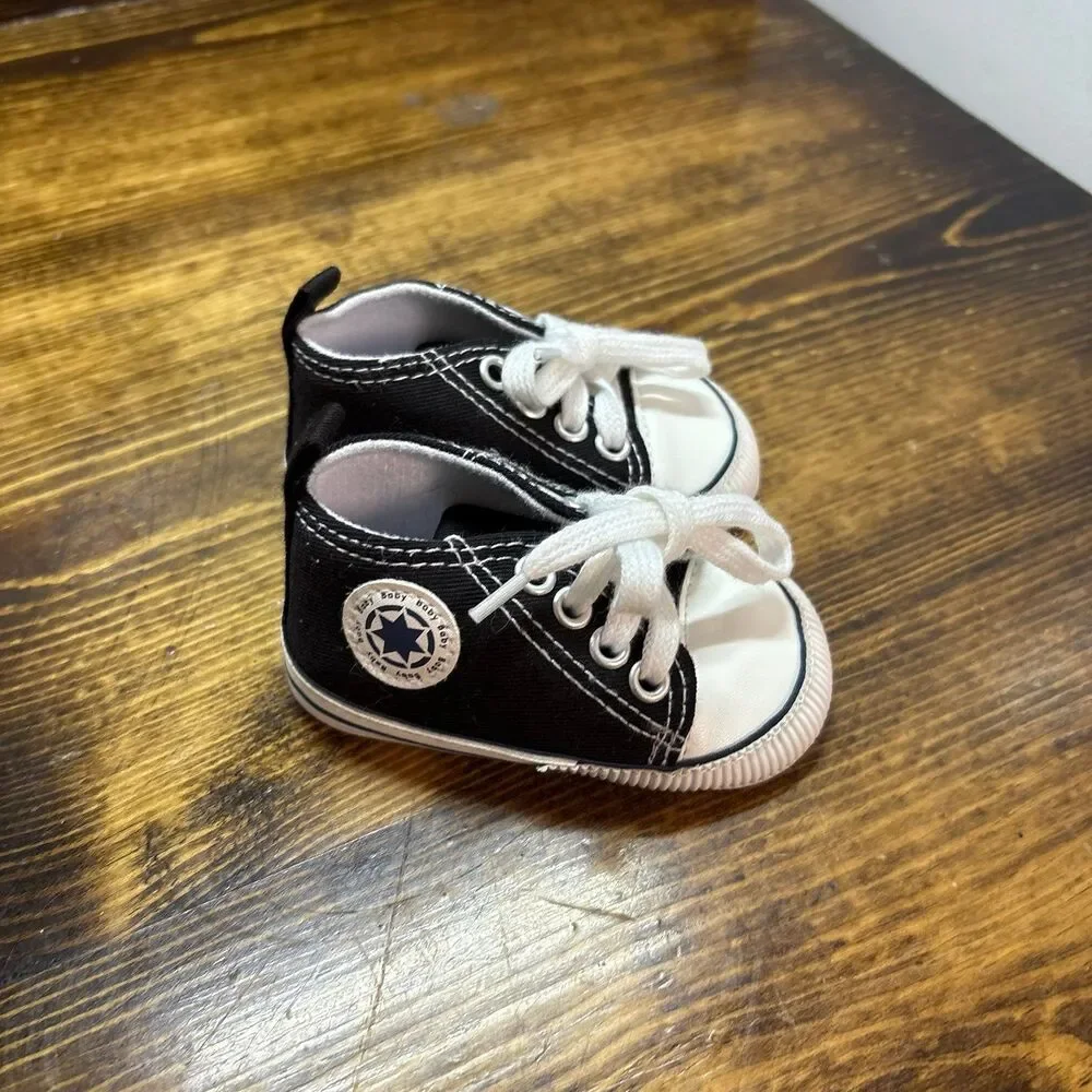 Black Crib‎ Sneakers Size 0-6 Months